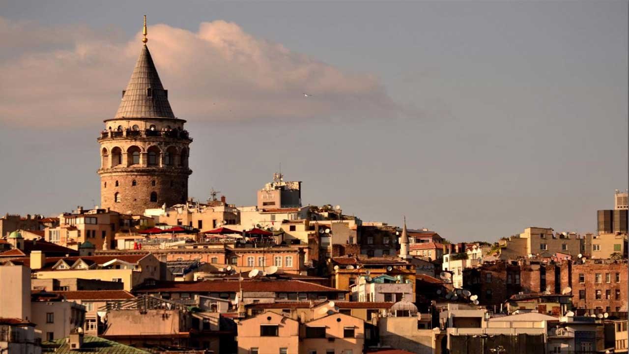 Konut Alımına Vatandaşlık Verilmesinin Faturası Ağır Oldu: Türkiye'de Türk'e Ev Yok!