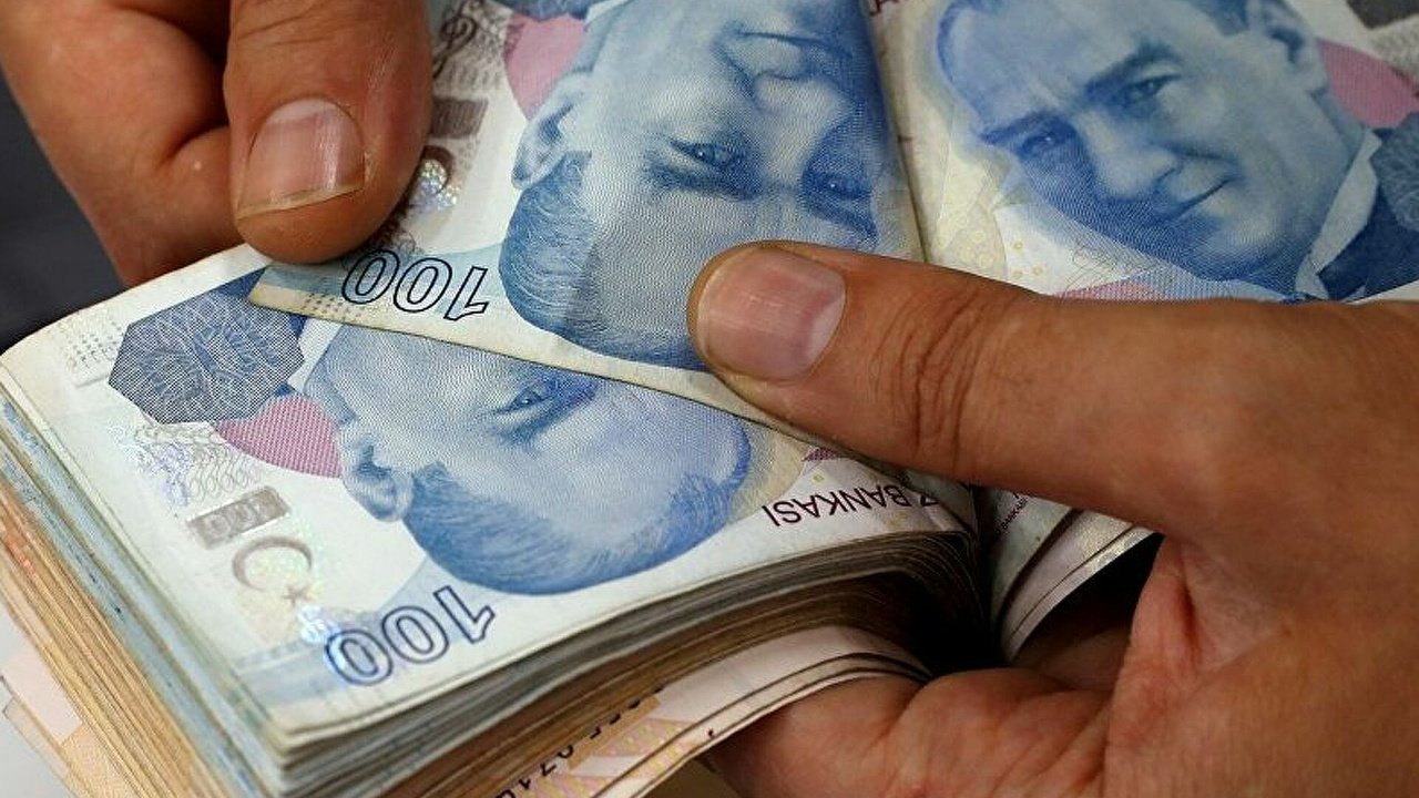 Bankalar Tek Tek Duyurdu! Kenarda 10 Bin Lirası Olana 32 Günlük En Yüksek Faiz Getirisi Verilecek!