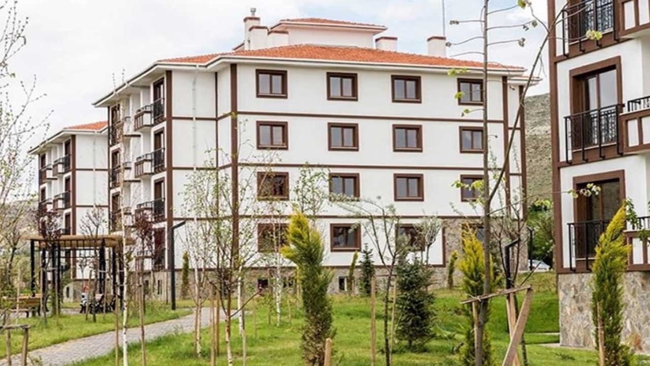 Yüksek kira fiyatlarına yeni öneri! TOKİ, belediyelerle kiralık konut üretsin