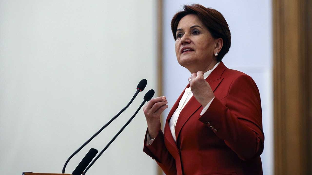 Meral Akşener Anneler Günü Programında Atılan Sloganlara Yanıt Verdi