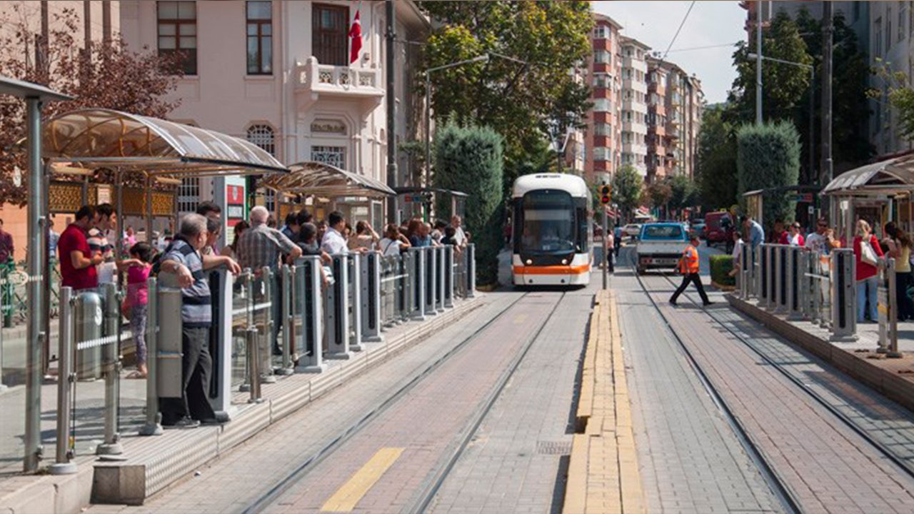 Eskişehir'de yürüyüş, konser, festival, şenlik yasaklandı! Tepki çeken yasak sosyal medyada gündem oldu