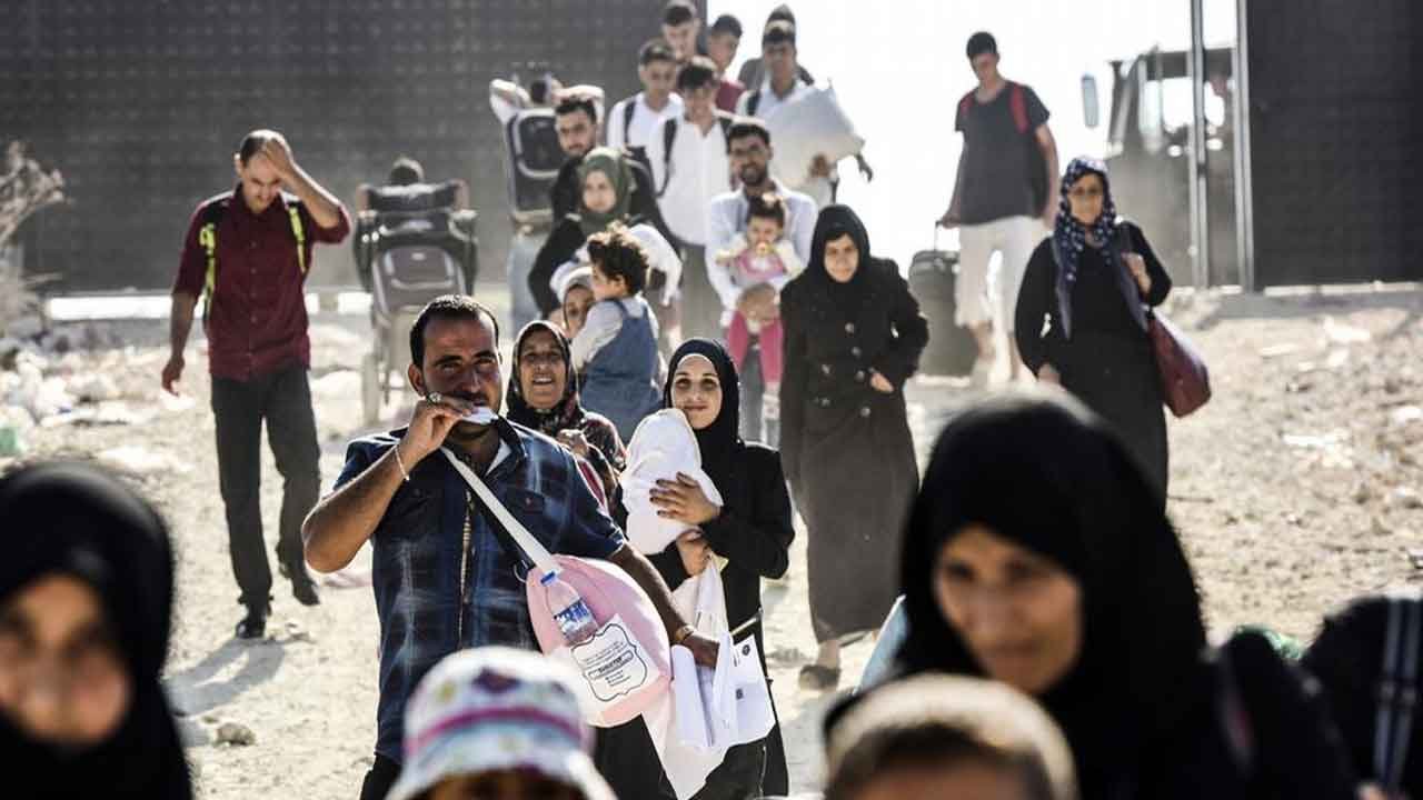 Suriyeli Sığınmacıların Geri Dönüşü İçin Yerleş, Yaşa, Çalış Formülü Devreye Sokulacak