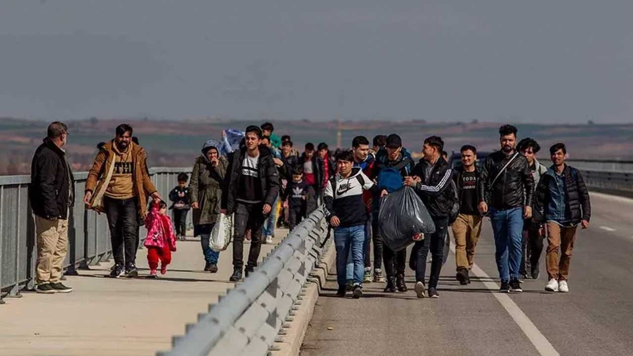 Suriyeliler Gitsin mi? Anket Sonuçları Açıklandı, İşte Vatandaşın Kararı