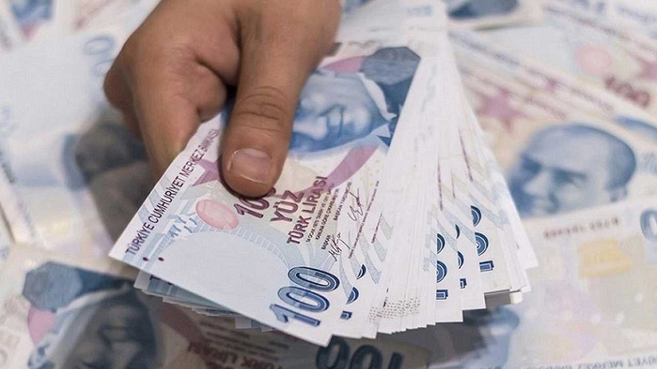 Bankalara PTT Çalımı, Emeklilere Büyük Bahar Kredisi Müjdesi Verildi! Kimlikle Başvur, 70.000 TL Krediyi Anında Al