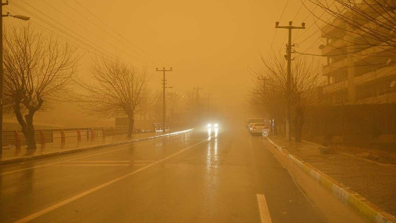 Hafta Sonu Planlarını İptal Edin! Meteorolojiden 23 ile Kuvvetli Yağış ve Toz Taşınımı Uyarısı