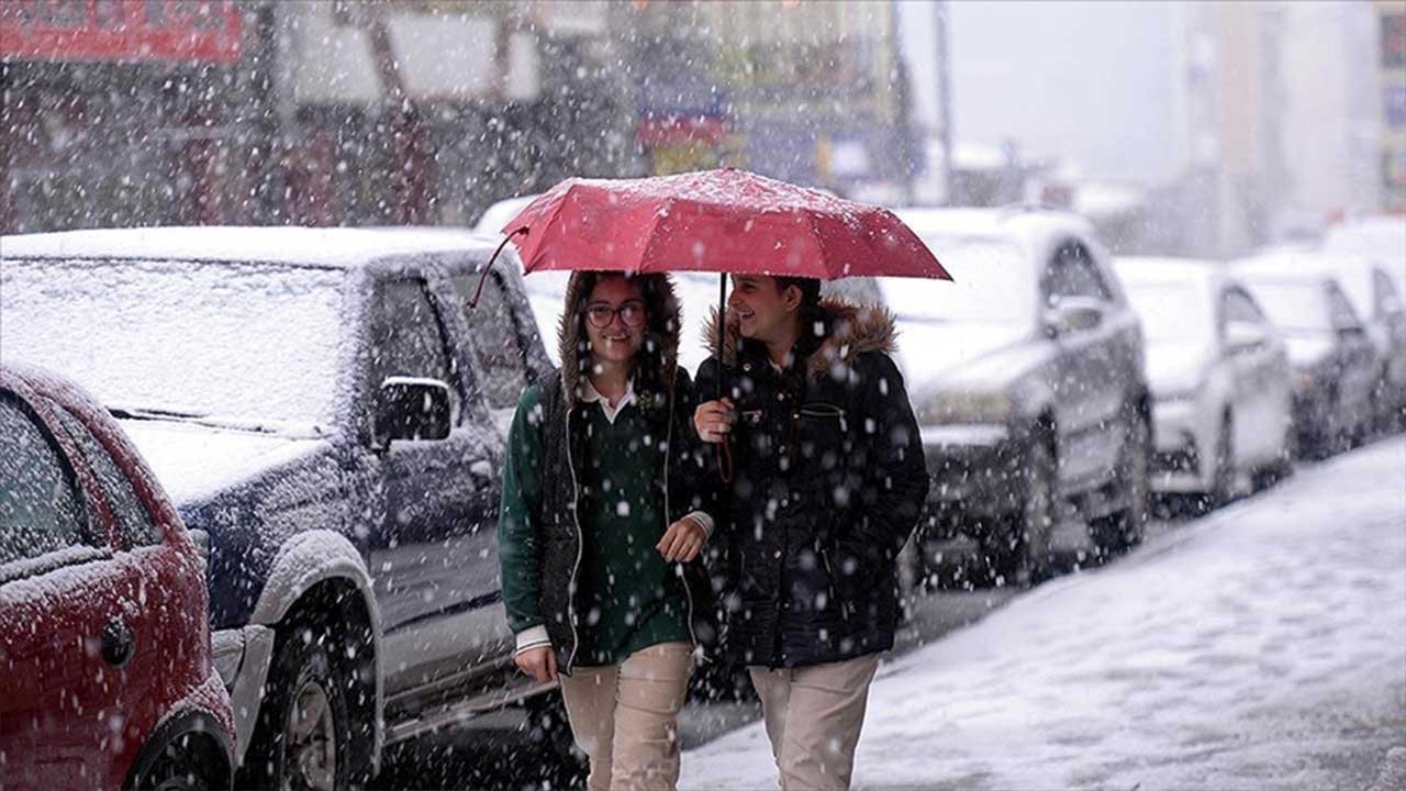 Güneşli günler başka bahara kaldı! Meteoroloji Mayıs ayında kar alarmı verdi!