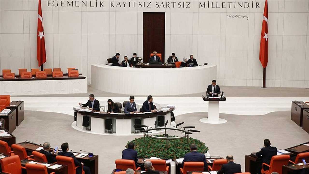 TBMM Genel Kurulu Gündeminde Torba Kanun Teklifi, AK Parti'de Grup Başkanvekili Seçimi Var