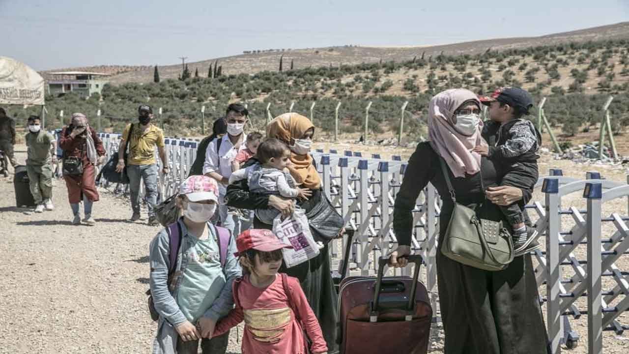 Suriyeliler Devletten Maaş Alıyor mu? İçişleri Bakan Yardımcısı Çataklı Açıkladı