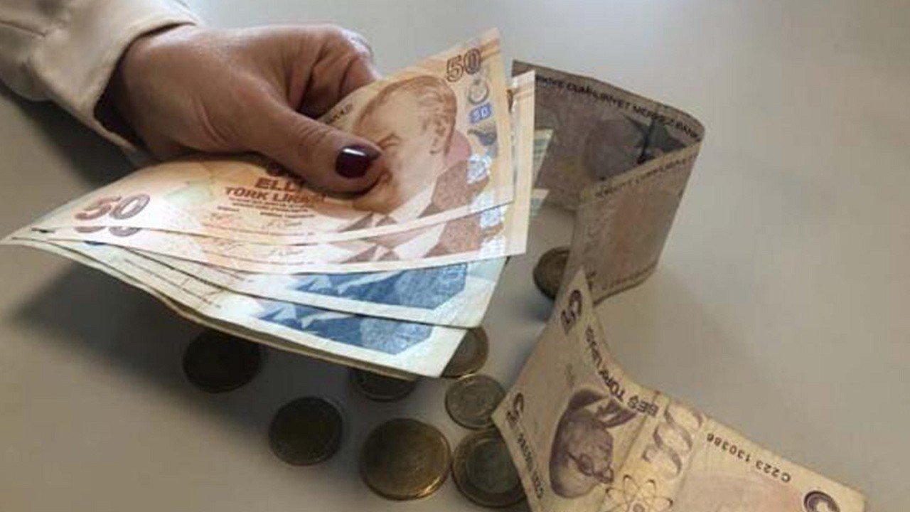 Bu Kamu Bankasından Esnafa 50 Bin Lira Destek Verilecek! Nakit İhtiyacı Olan Esnaflar İçin 3 Farklı Geri Ödeme Seçeneği!