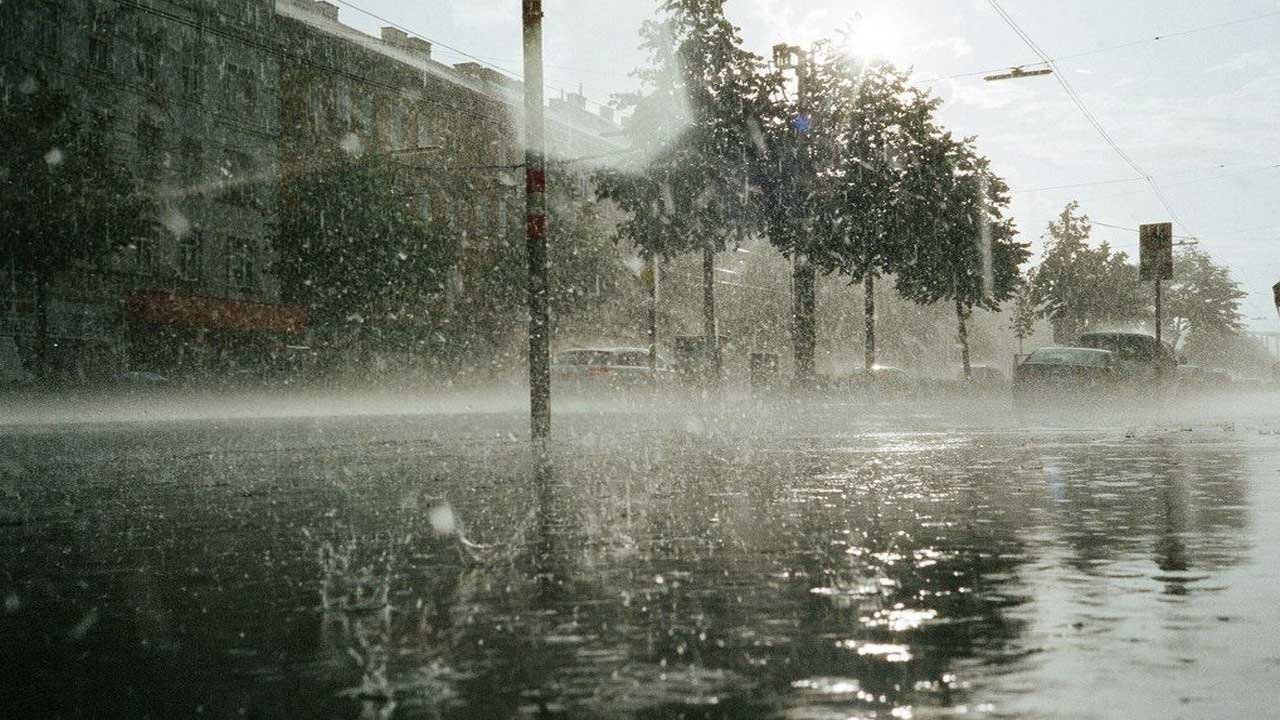 Haziran yağmurla geldi! Meteoroloji 11 il için sarı kodlu uyarı yaptı: Şemsiyeleri hazırlayın!