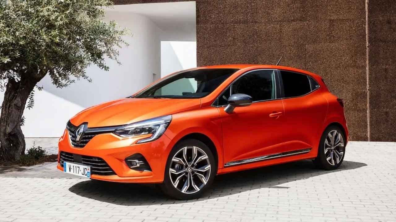 Renault Clio 2022 Haziran Listesi Alev Aldı: Aylık Sıfır Araç Taksit Tutarı Asgari Ücreti Solladı!