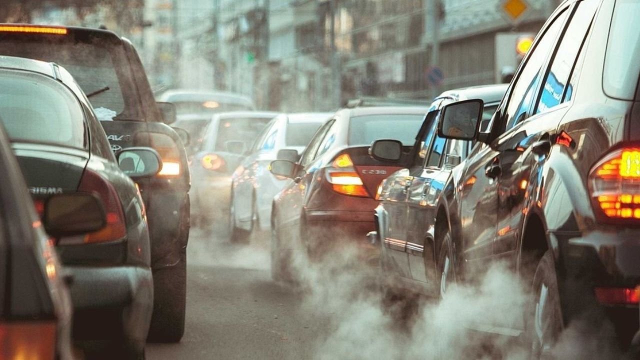 Veda tarihi belli oldu, akaryakıt fiyatlarının bir önemi kalmayacak! Benzin ve dizel motorlu araçlar tedavülden kalkıyor