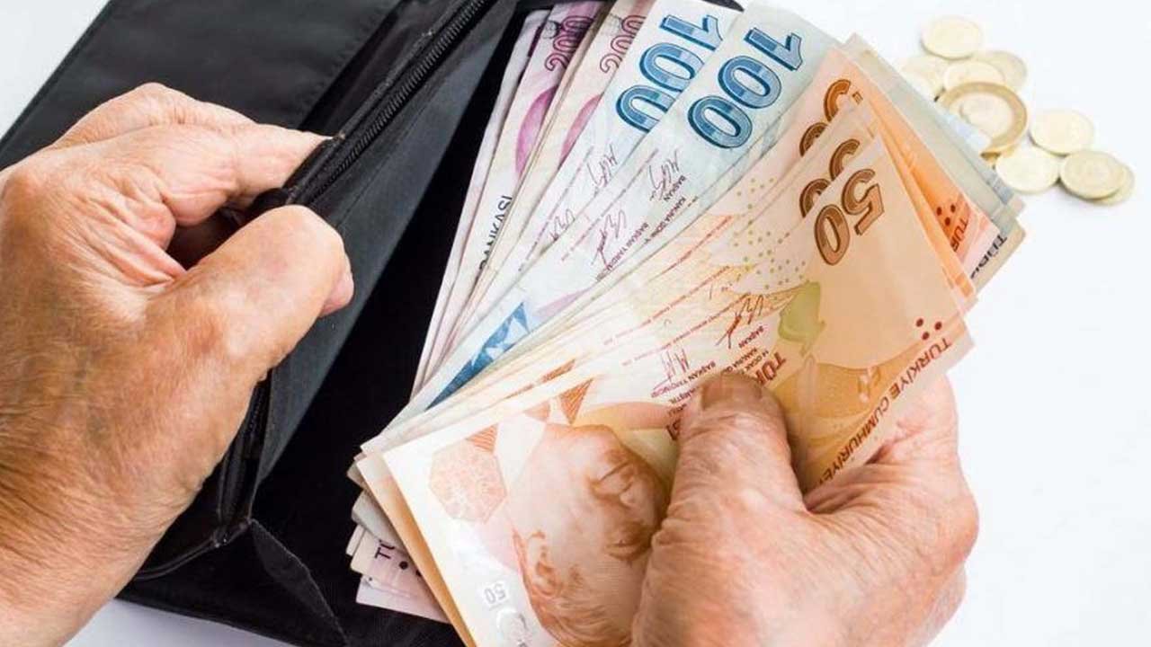 Ziraat Bankası, Halkbank ve Vakıfbank Nakit İhtiyacı Olanlara Bayrama Özel 30.000 TL Destek Kredisi Veriyor