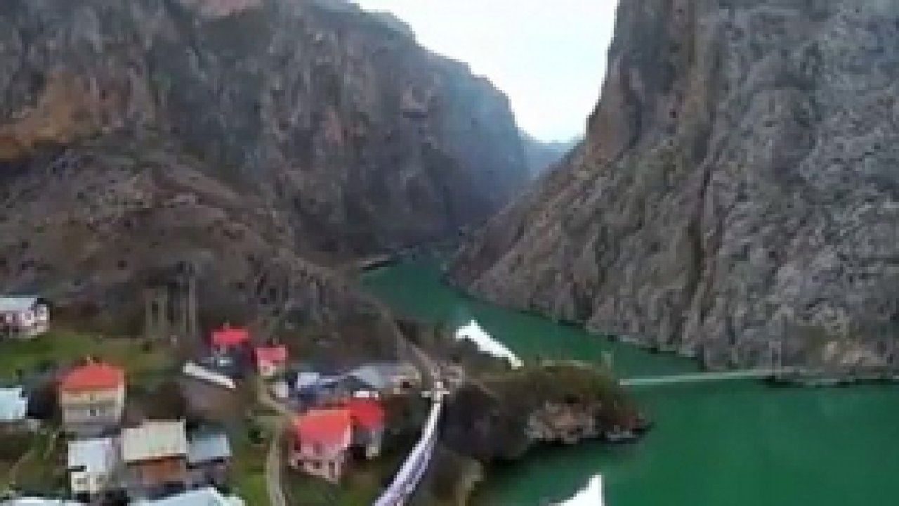 Doğu Ekspresi Treni Videosu! Güzergah Üzerindeki Erzincan İliç ve Muhteşem Doğa