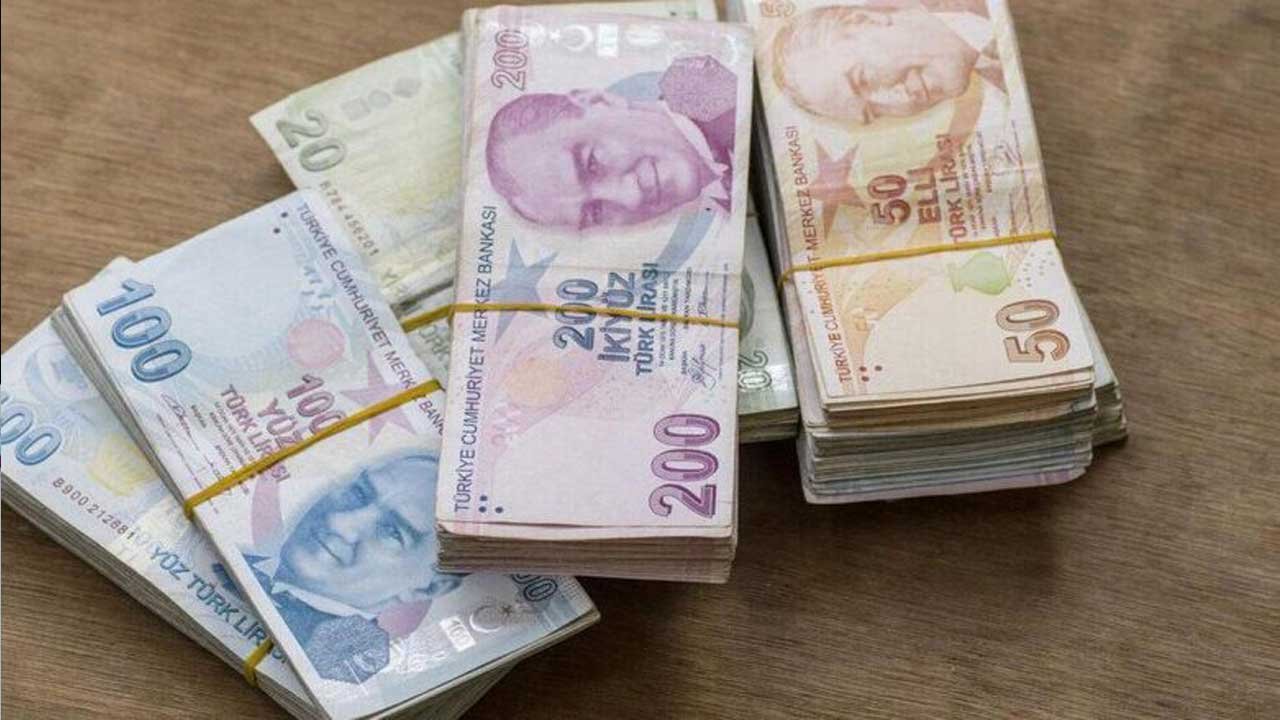 Emeklilere Temmuz'da çifte bayram! ATM'den kontrol edin, 1.100 TL kurban parası hesaplara yattı!