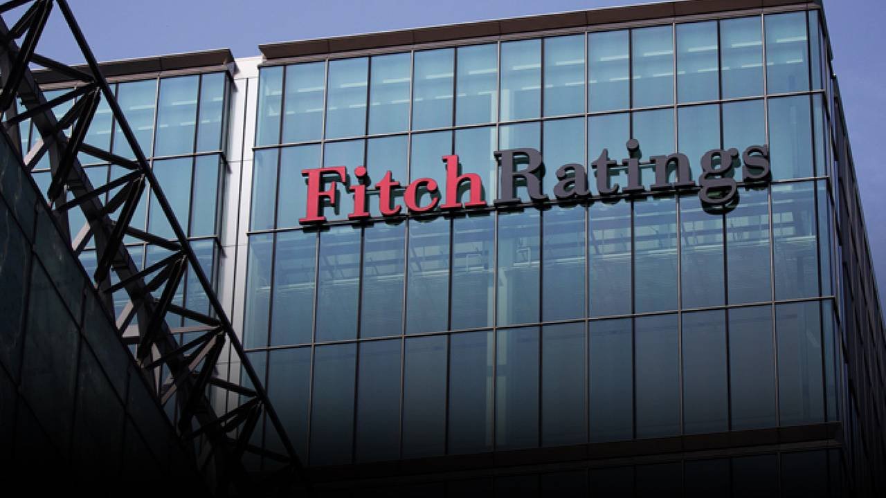 Fitch Ratings Türkiye'nin Kredi Notunu Düşürüp 2022 Ve 2023 Enflasyon Tahminlerini Değiştirdi!