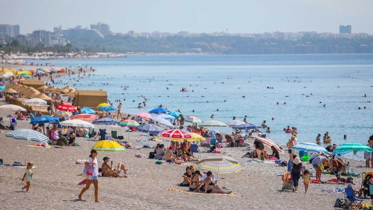 Turizmde Bayram Bereketi! Her Yer Tıklım Tıklım Doldu, Sektör Rahat Bir Nefes Aldı