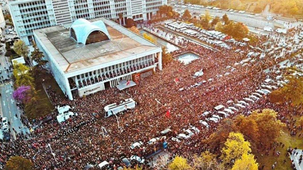 15 Temmuz Saraçhane mitingine kaç kişi katıldı? Saraçhane Meydanı'nda kaç kişi var, katılım sayısı?