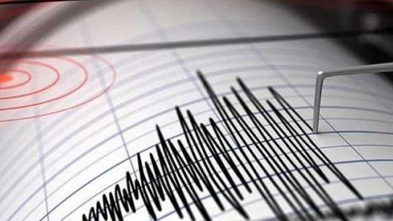 Son dakika Türkiye beşik gibi sallanıyor: Manisa'da 4.3 büyüklüğünde deprem oldu!