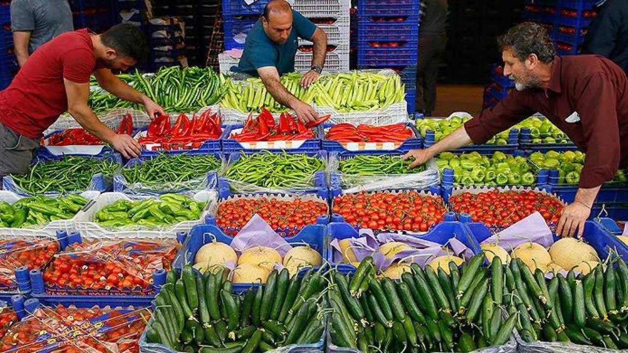 Tarlada Bereket Arttı Sebze Fiyatları Yarı Yarıya Düştü