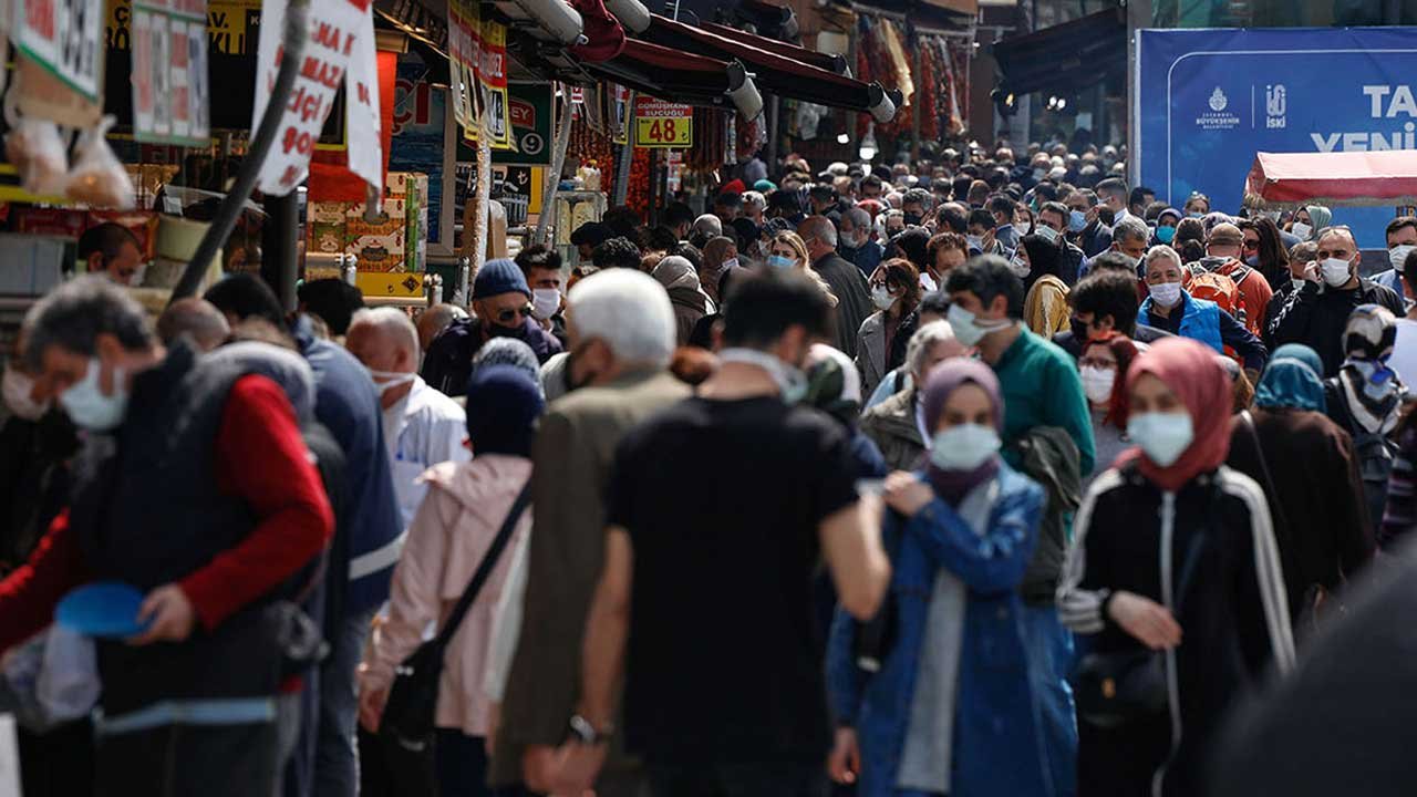 Bakan Koca Açıkladı Vaka Sayıları Arttı! Tekrar Kapanma Olacak mı?