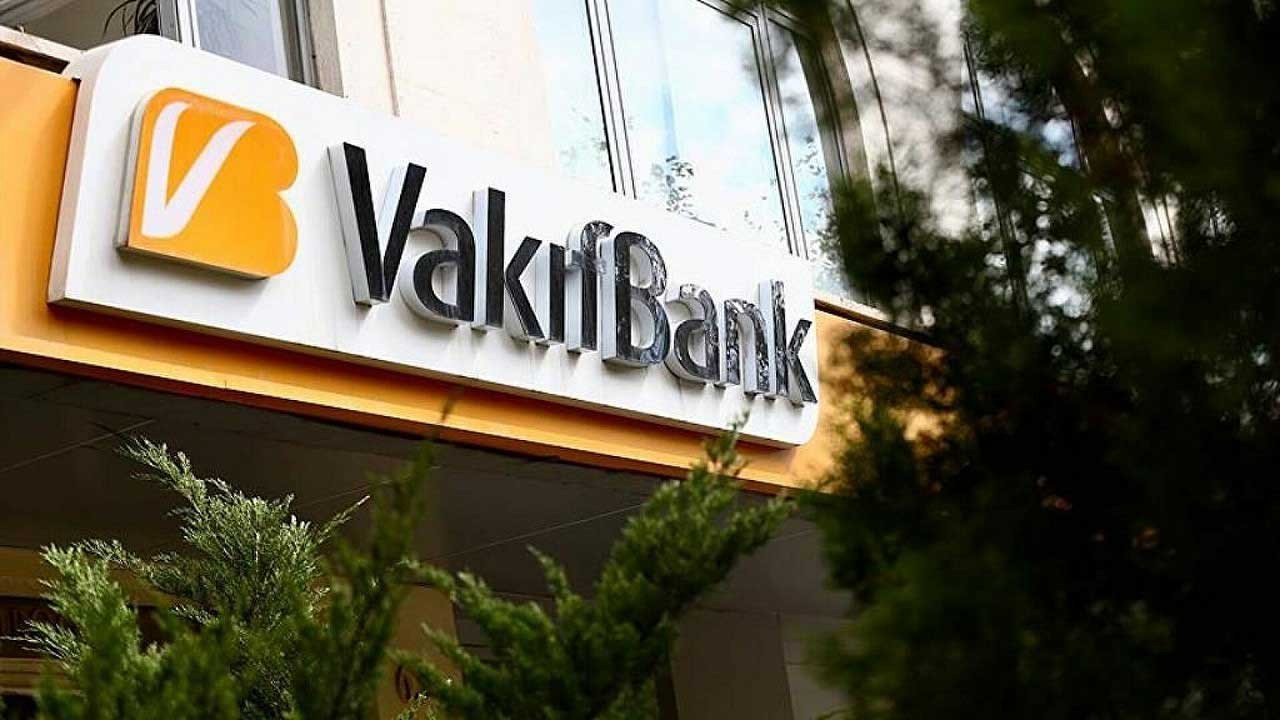 Emeklilere destek kredisi! Vakıfbank en düşük faiz oranı ile 3 ay ertelemeli 35.000 TL ihtiyaç kredisi veriyor