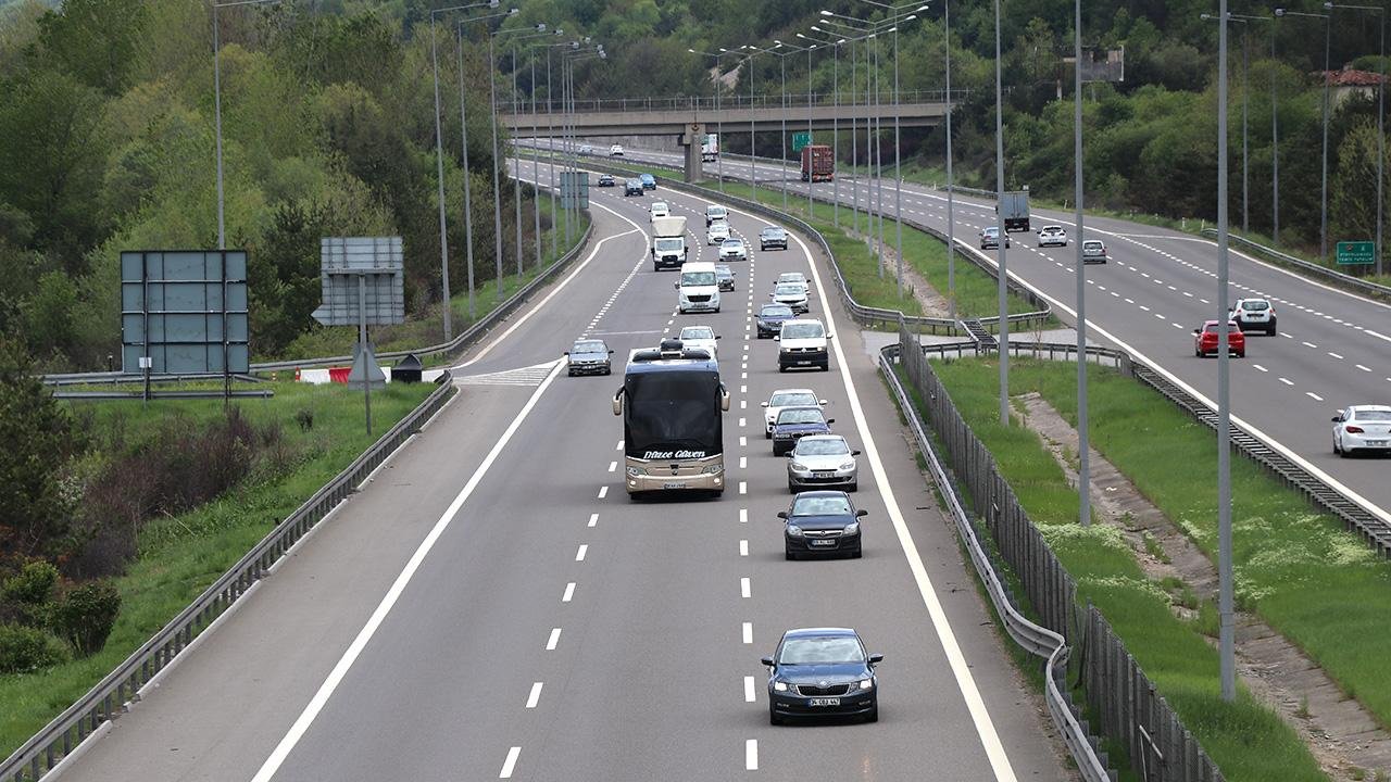 İstanbul - Ankara Anadolu Otoyolu yeni hız sınırı kaç km oldu 2022! İşte otobanlarda yeni hız sınırları!