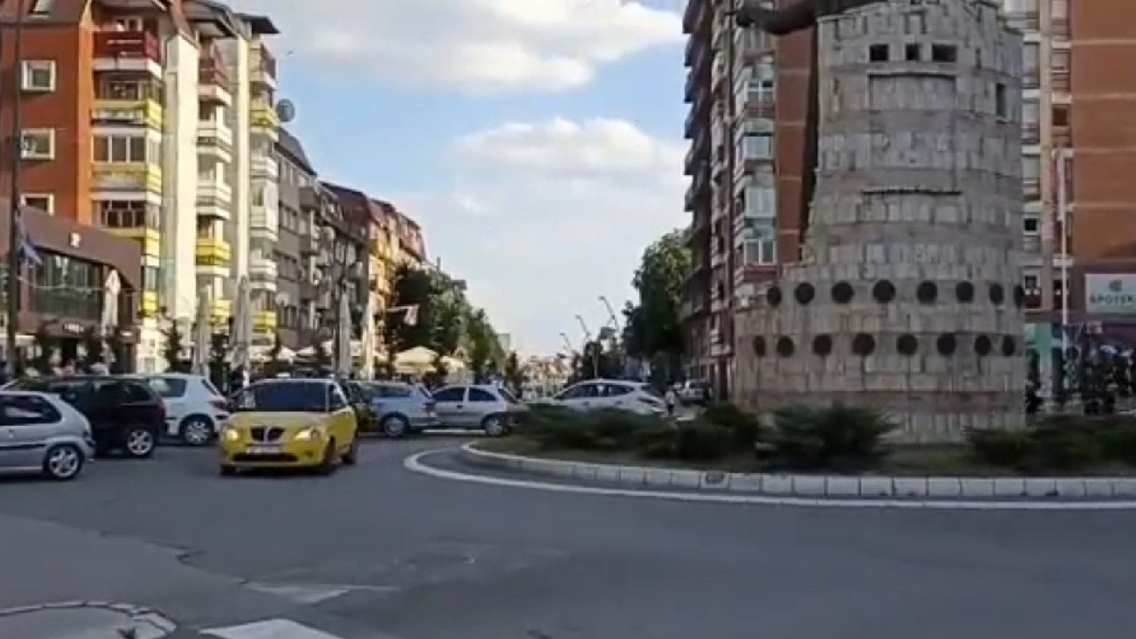 Kosova'da neler oluyor, siren seslerinin nedeni ne? Kosova - Sırbistan savaşı mı çıktı?