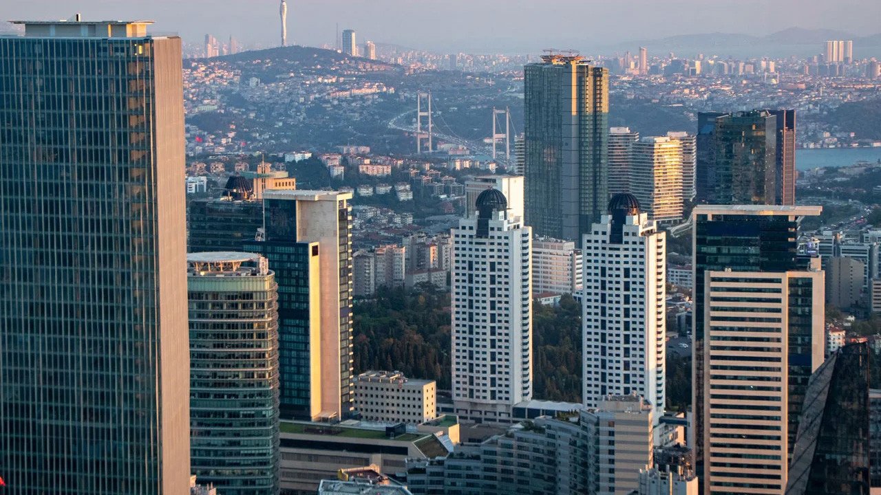 Öğrencilerin barınma sorununa hayalet plaza önerisi! Boş plazalar öğrenci yurdu olur mu?