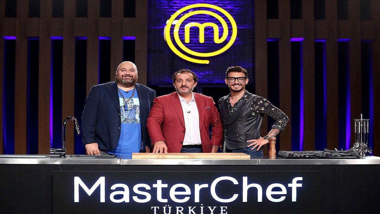 3 Ağustos Çarşamba MasterChef Türkiye'nin ana kadrosuna giren üçüncü isim belli oldu! O isim, elinin lezzeti ile şaşkınlık yarattı!