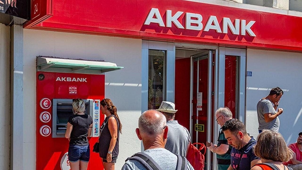 Akbank düşük faizli Hoş Geldin kredisi kampanyasını duyurdu: Mobil müşteriye özel 0.99 faizli 7.500 TL anında cepte