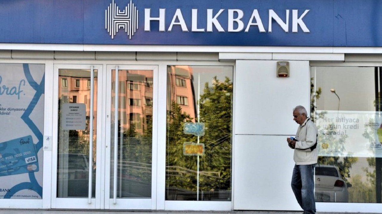 Emeklilerin tüm nakit ihtiyaçları son buluyor! Halkbank devreye girdi, kampanyayı başlattı!