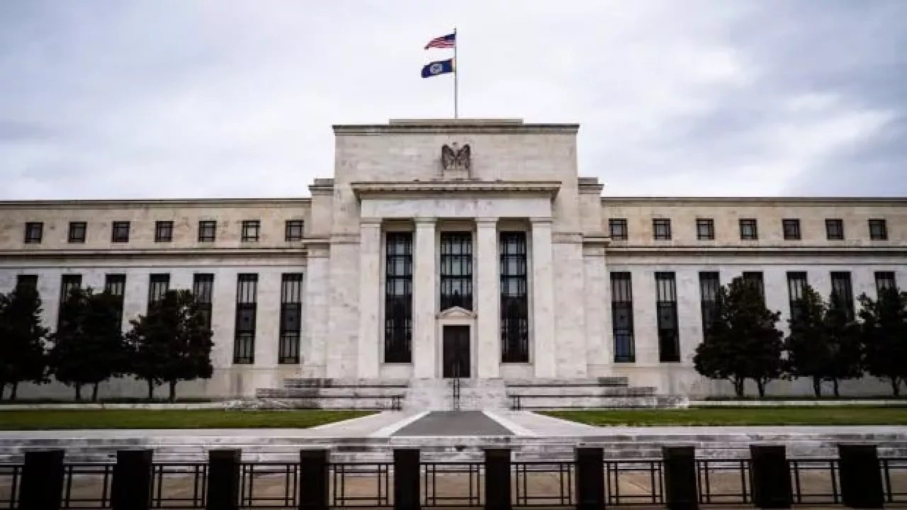 Fed Başkanı Powell beklenen konuşmayı yaptı: Enflasyonla mücadele acı verecektir…