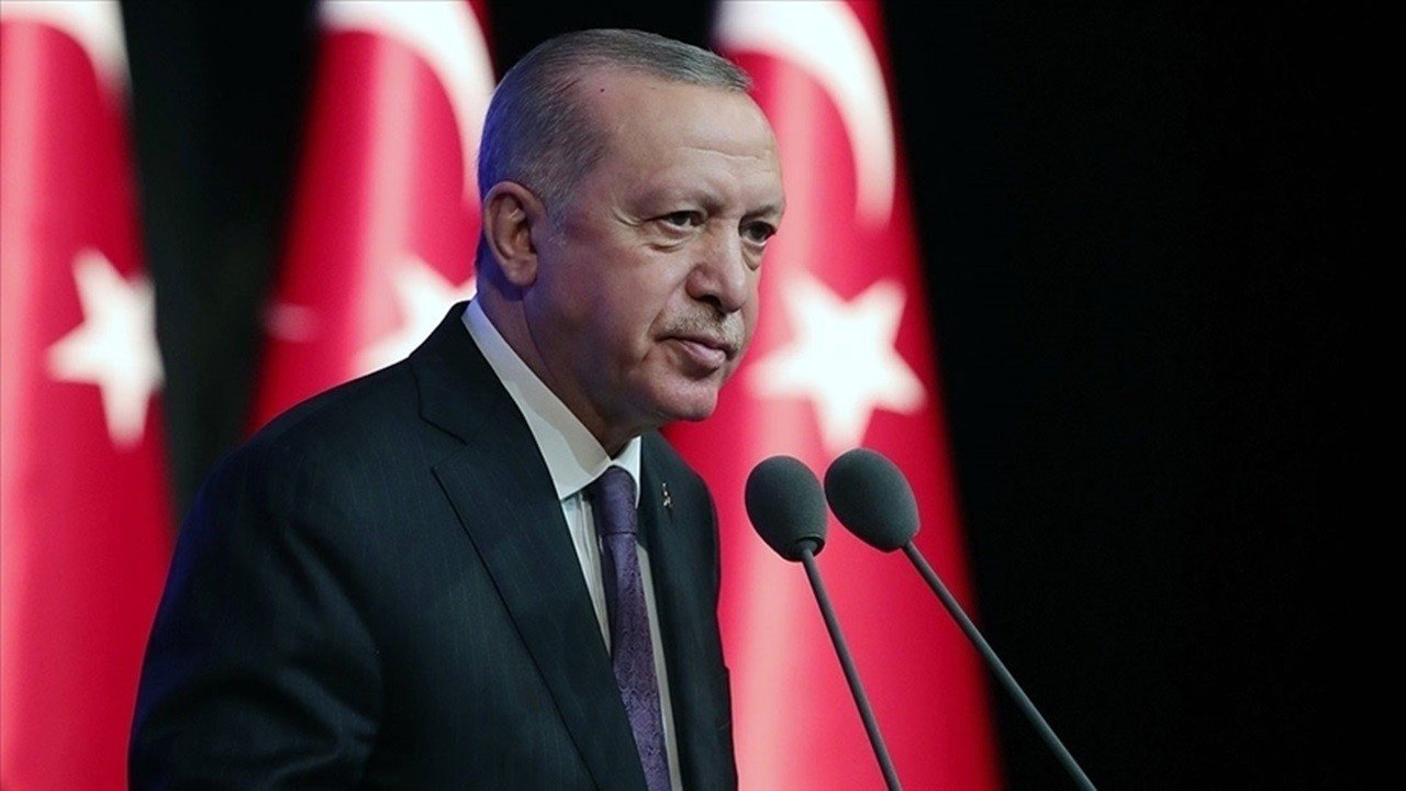 Cumhurbaşkanı Erdoğan açıkladı, eğitim öğretim ve kırtasiye yardımı! Başvurular nereden ve nasıl yapılacak, kaç TL ödenecek?