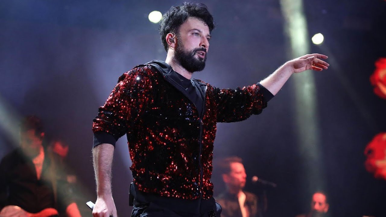 Tarkan konseri için İzmir'de balkonlu evler geceliği 500 dolara kiralandı!