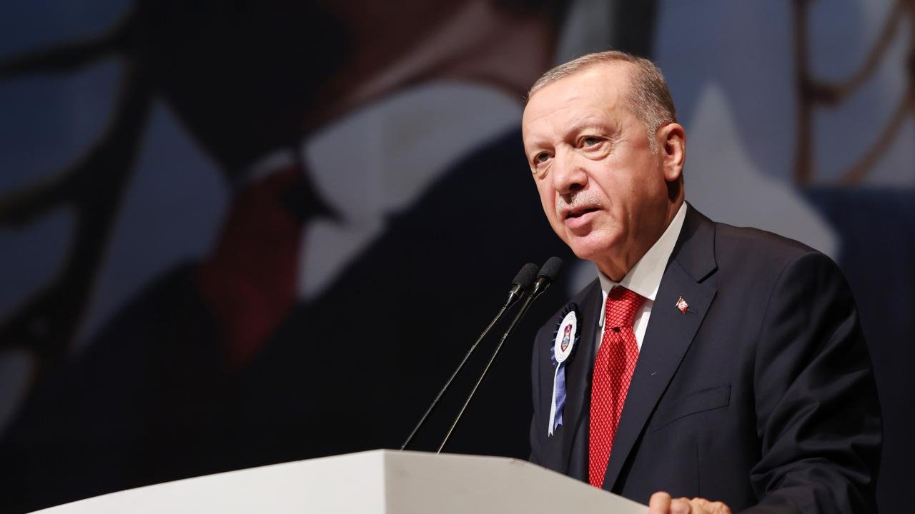 Cumhurbaşkanı Erdoğan açıkladı! Asgari ücret zammı daha öncekilerden farklı olacak!