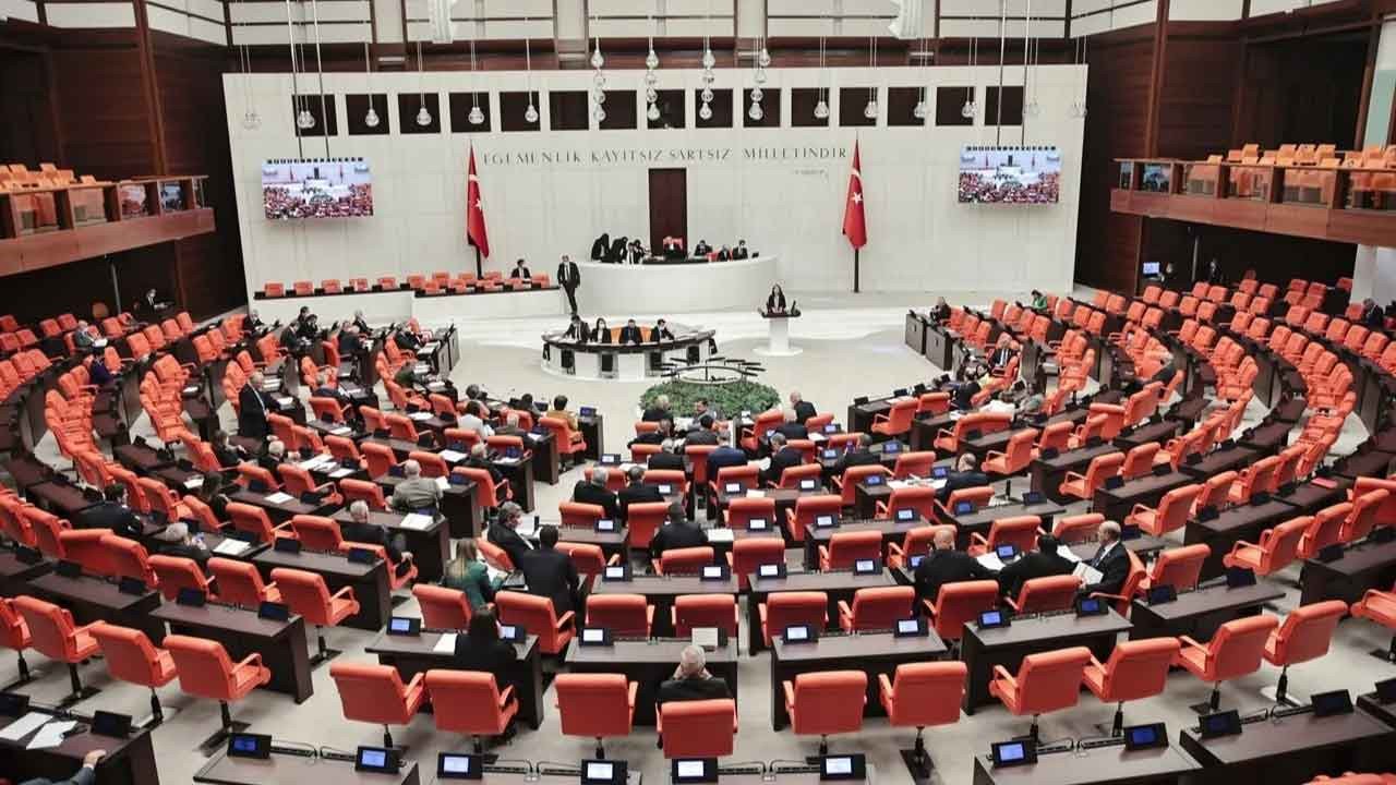 AK Parti meclise tütün ve alkol için yeni kanun teklifi verdi hapis cezası istendi