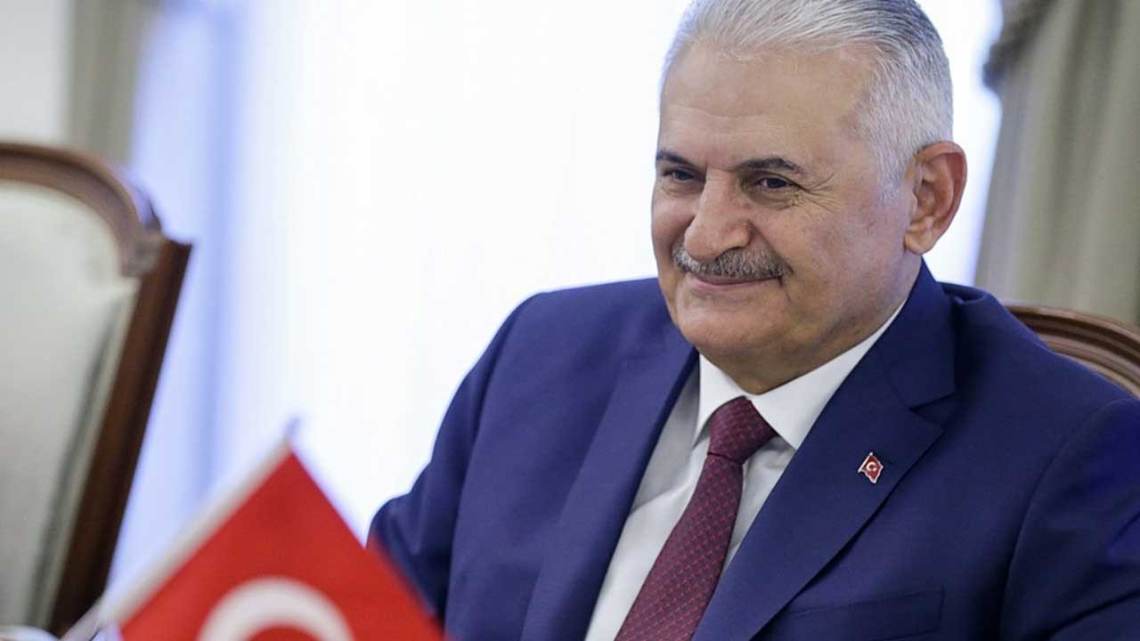 Son dakika Binali Yıldırım Azerbaycan'da trafik kazası geçirdi! Sağlık durumu nasıl?