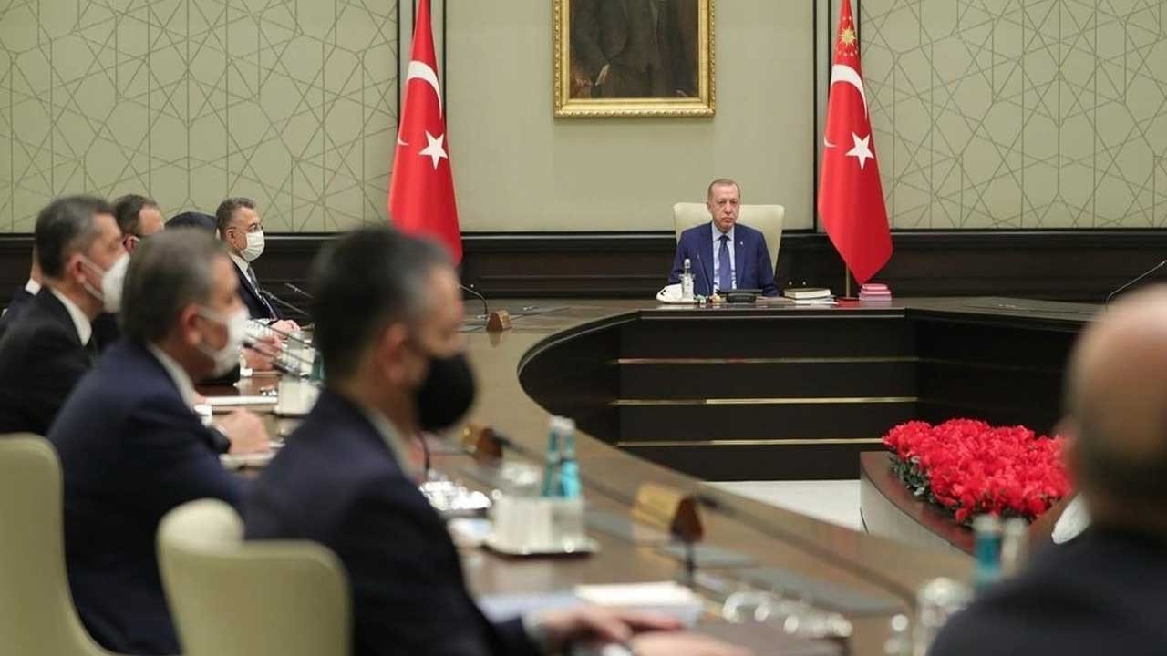 AK Parti kulisleri kabine değişikliği iddiaları ile kaynıyor istifalar peş peşe gelecek o bakanlar milletvekili olacak