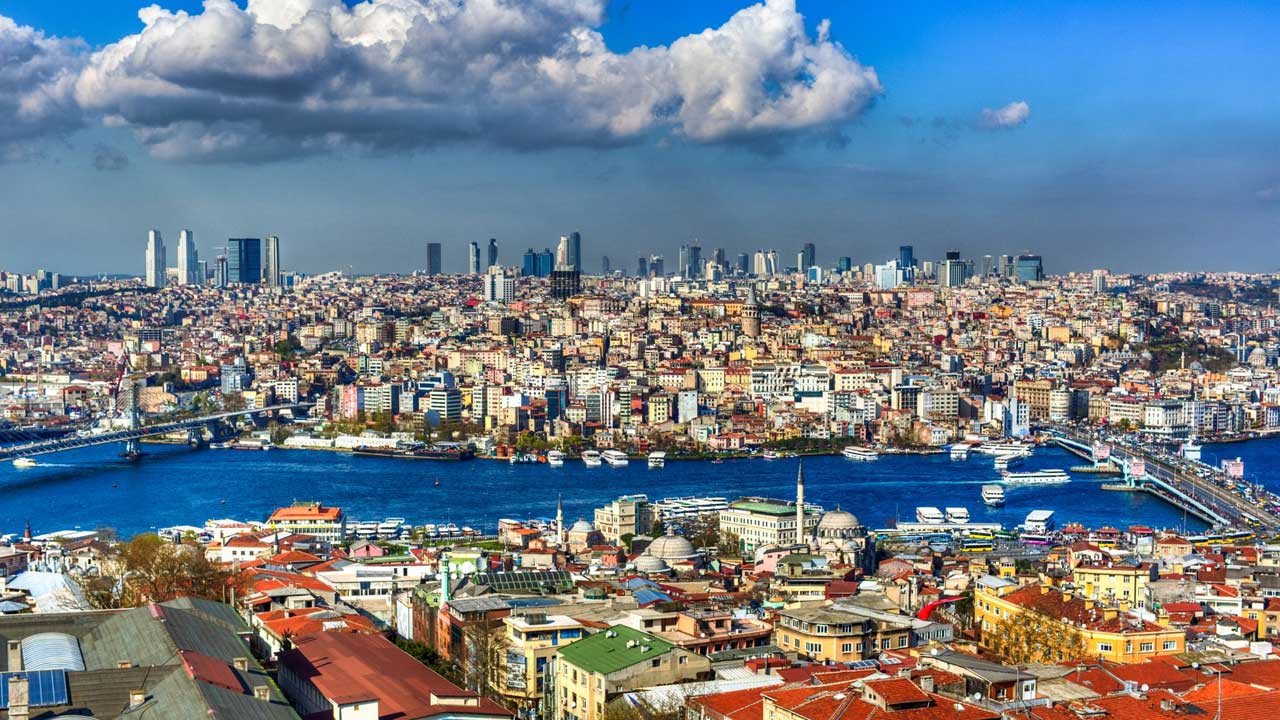 İstanbul'da satılık konut fiyatları için birim m2 fiyatı 24.500 TL'yi aştı 2023 beklentisi açıklandı