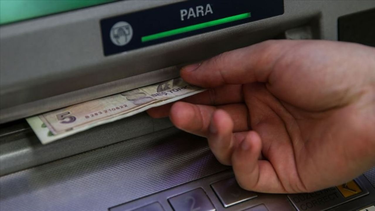 2 gün sonra ATM'den kontrol etmeniz gerek! Vatandaşlara duyuruldu o ödemeler hesaplara yatırılıyor