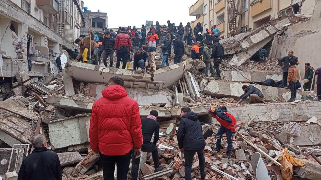 Acı bilanço ağırlaşıyor! AFAD depremde vefat sayısını açıkladı!