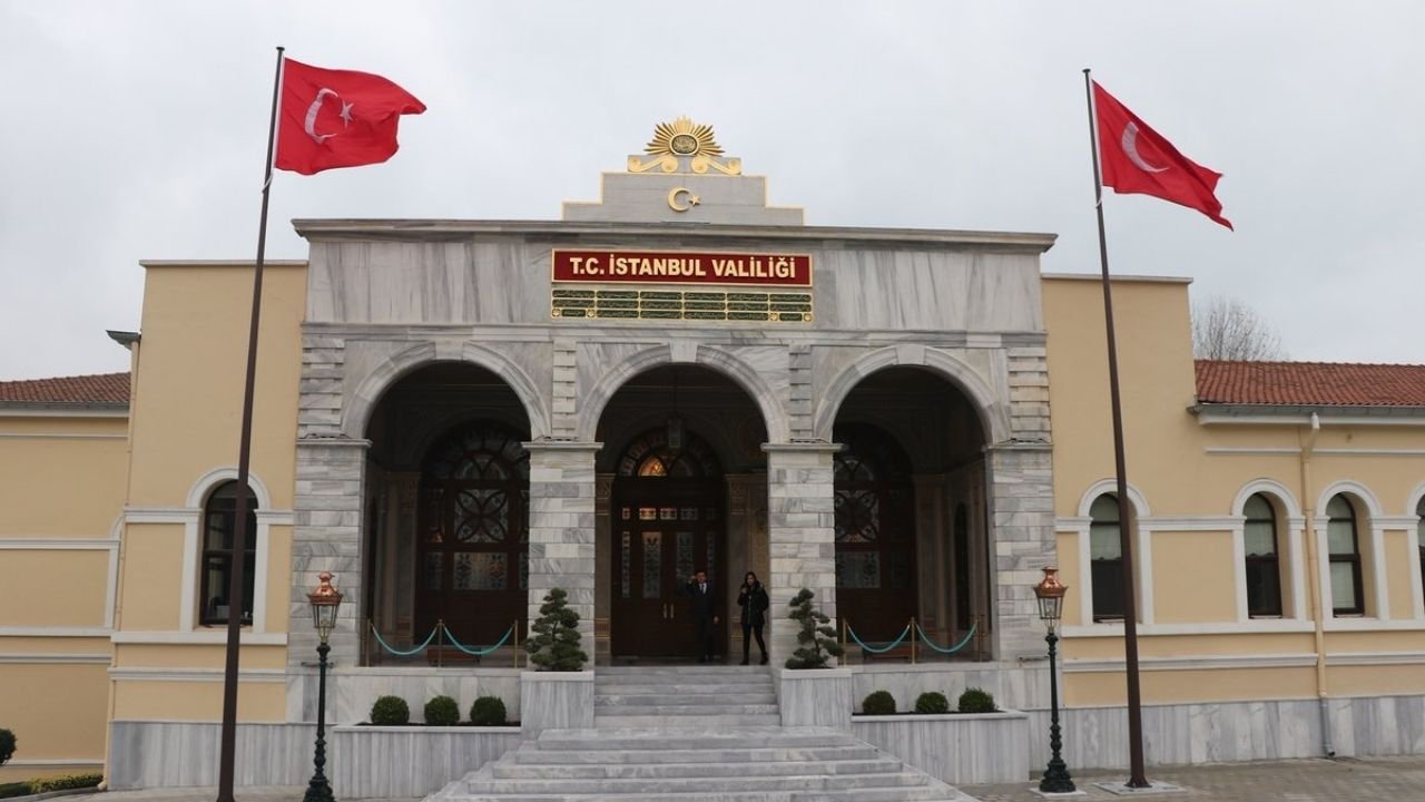 İstanbul Valiliği riskli bulunan 93 okul için tahliye kararı verdi