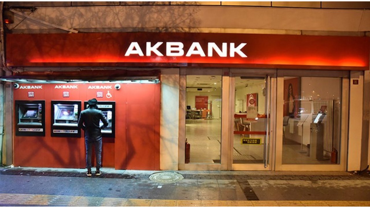 Akbank o şartı sağlayan herkese 1000 TL para hediye ediyor