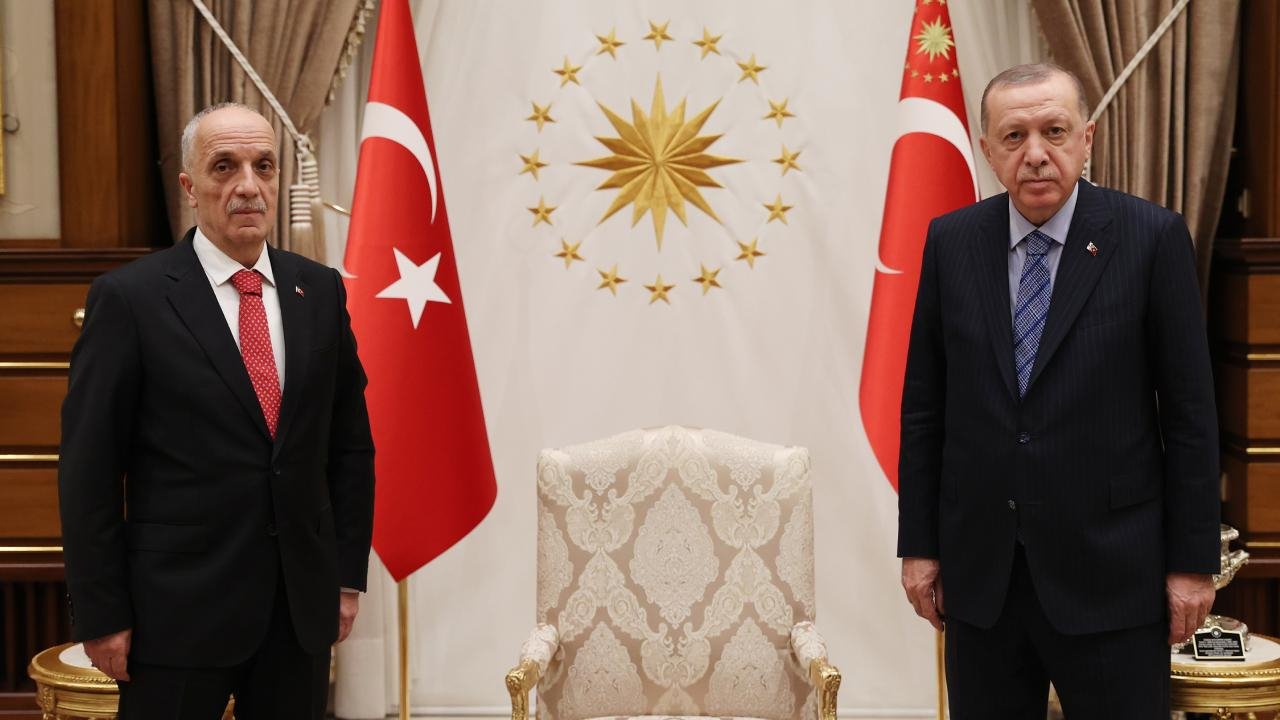 Cumhurbaşkanı Erdoğan ile görüşen Ergün Atalay'dan asgari ücrete ara zam sorusuna cevap!