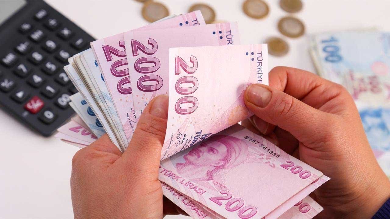 Beklenen açıklama o isimden geldi! Asgari ücrete ek zam gelecek mi 2023 sorusu yanıtlandı