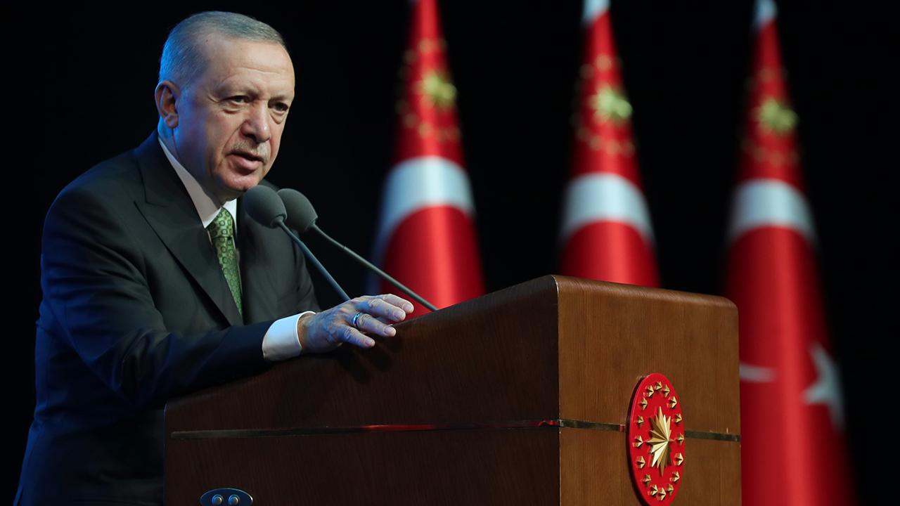 Cumhurbaşkanı Erdoğan açıkladı, zam geliyor! Emekli bayram ikramiyeleri kaç TL'ye yükselecek?