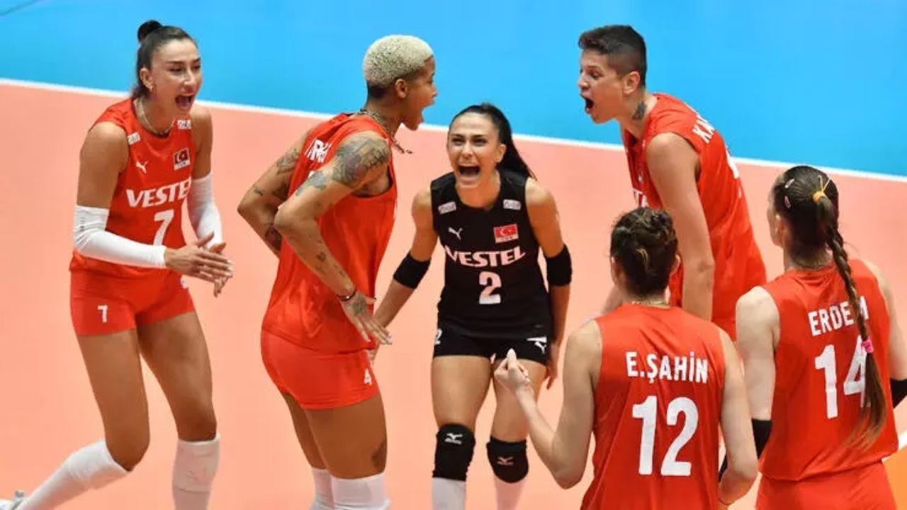 Filenin Sultanları yine tarih yazdı! A Milli kadın voleybol takımı finalde