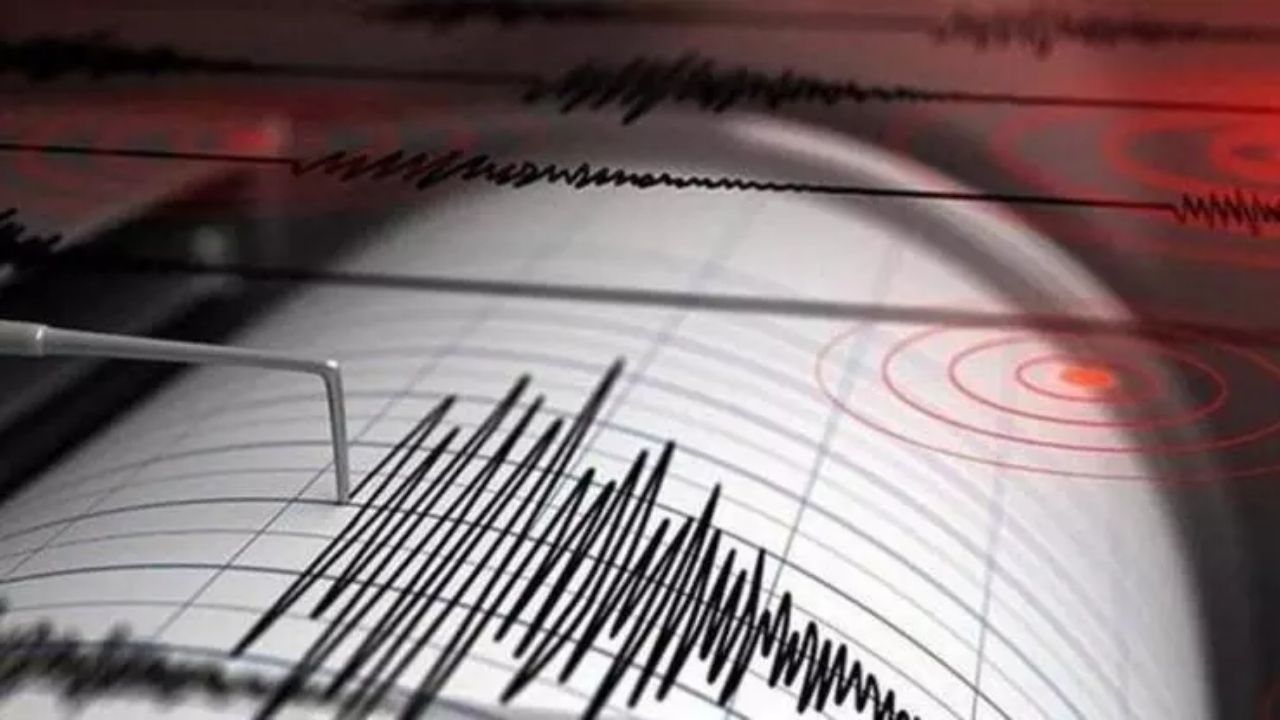 Azerbaycan'da 5,2 büyüklüğündeki deprem çevre illerden de hissedildi!