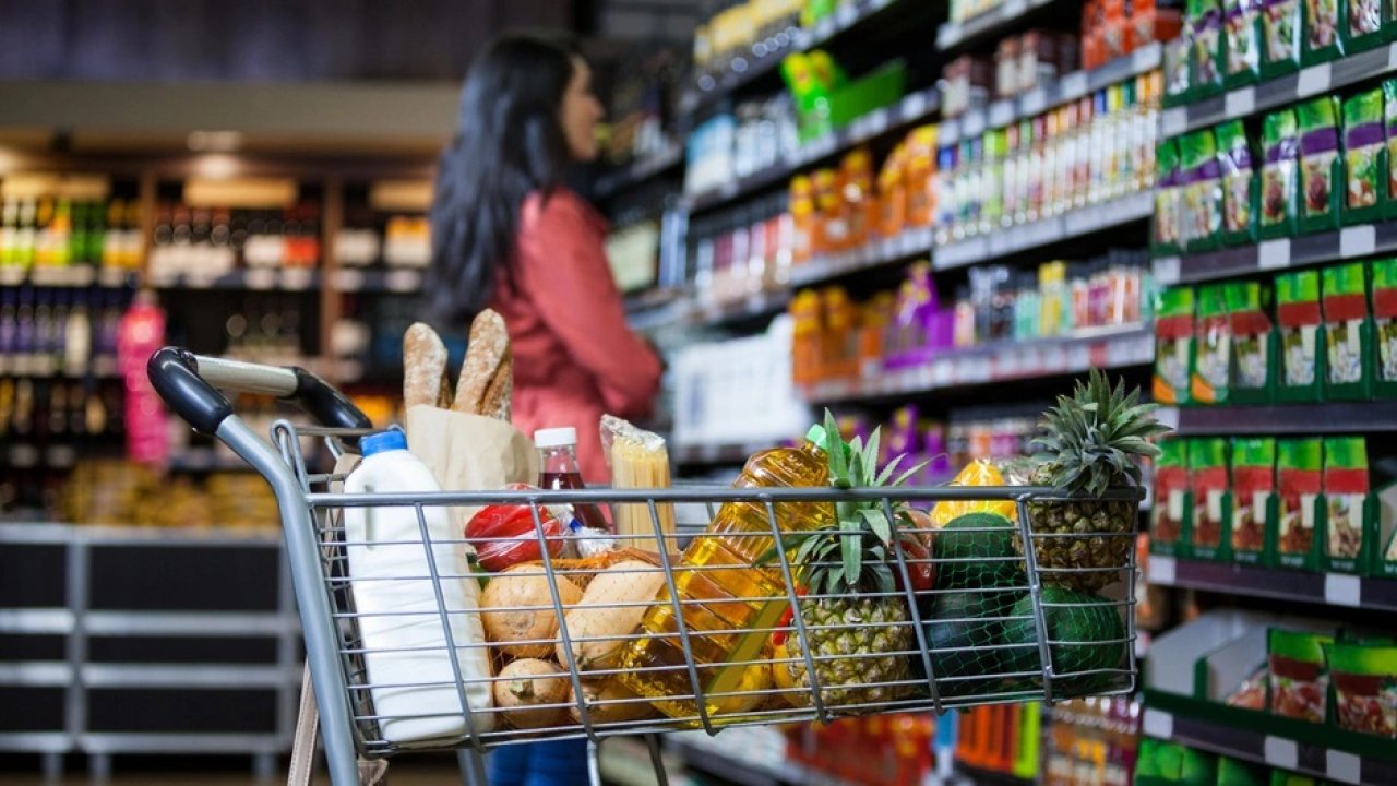 Eylül ayında market alışverişi yapacak herkesi ilgilendiriyor: Başvuru yapan 400 TL’lik ödemeyi hemen alıyor!